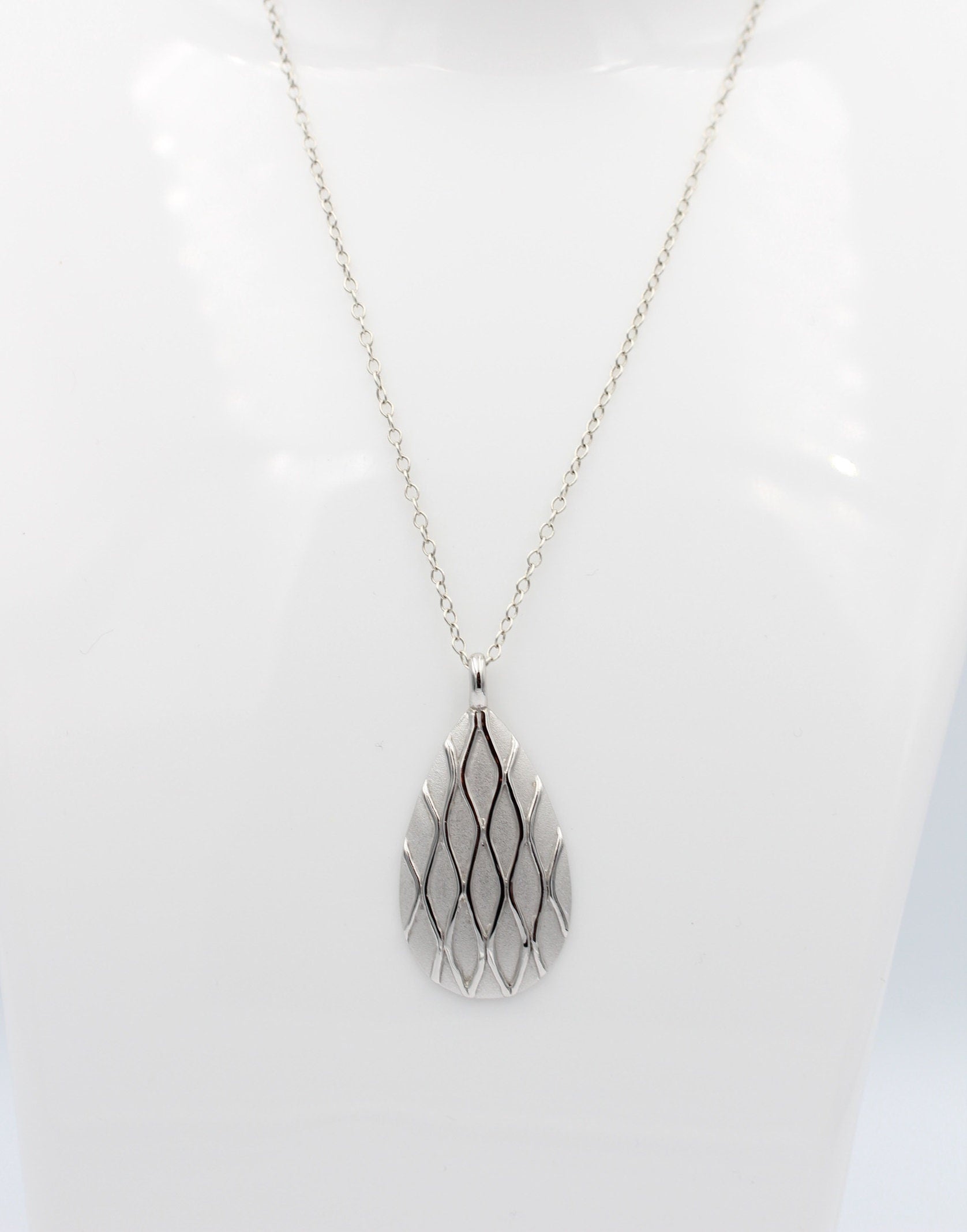Anhänger Tropfen 925 Sterling Silber matt mattiert Silberanhänger Collier Kette