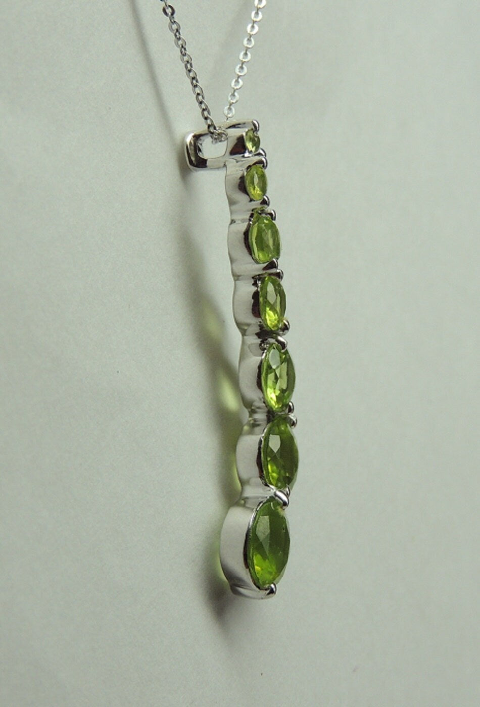 5,05 Carat Peridot Anhanger 925 Silber Collier Kette ein funkelnder Traum Top