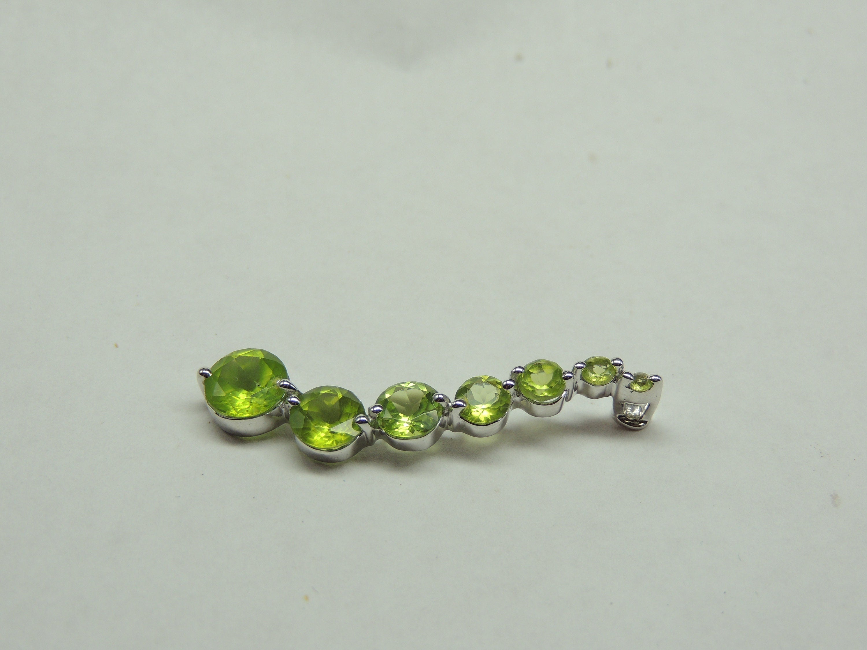 5,05 Carat Peridot Anhanger 925 Silber Collier Kette ein funkelnder Traum Top
