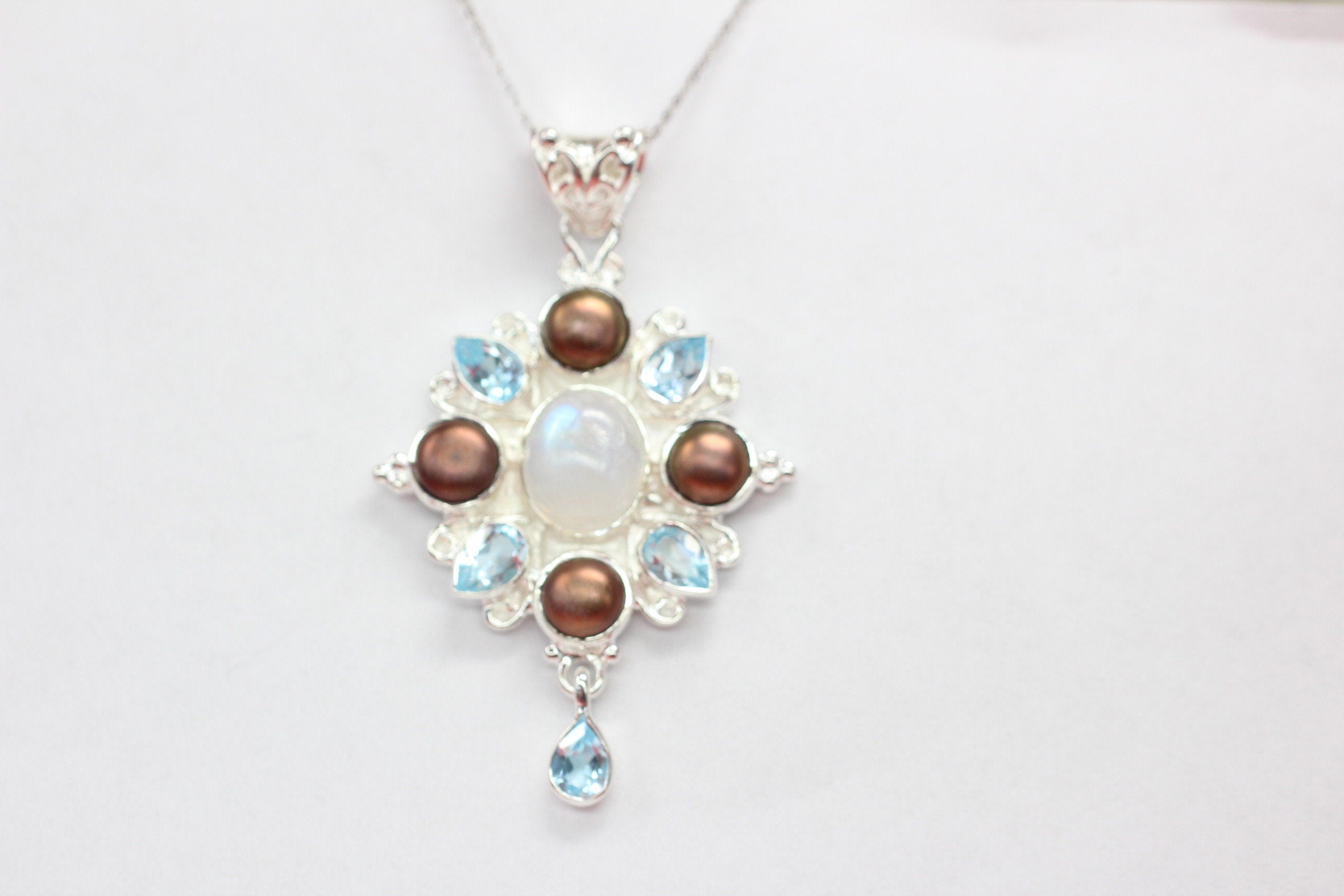 Edler 13,7 Carat Blautopas Perl Regenbogentopas Anhanger 925 Silber Collier Kett