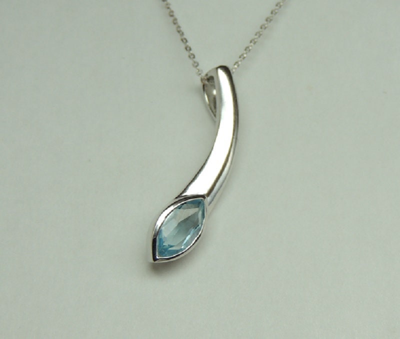 Edler 1,30 Carat Blautopas Anhanger 925 Silber Collier Kette Design pur