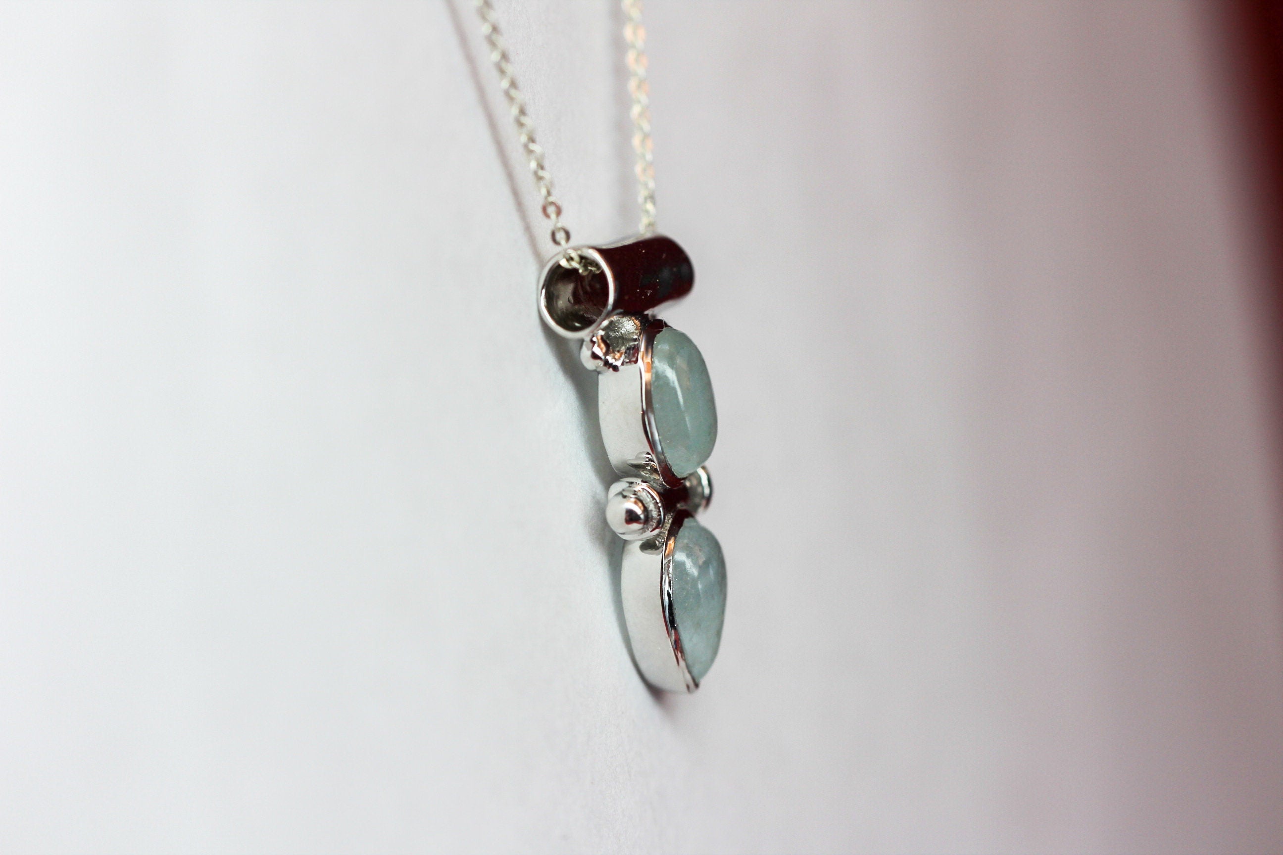 Design pur 2,85 Carat Blautopas Cabochon Anhanger 925 Silber Collier Kette