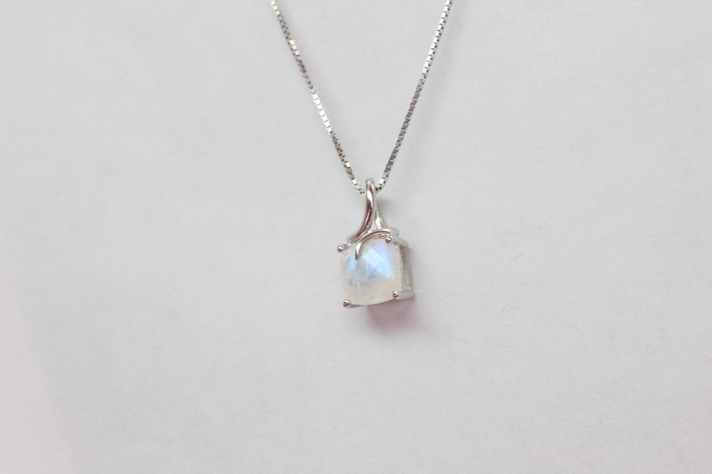 Edler 1,40 Carat Mondlichttopas Anhanger 925 Silber Checker Schliff top Edelstein