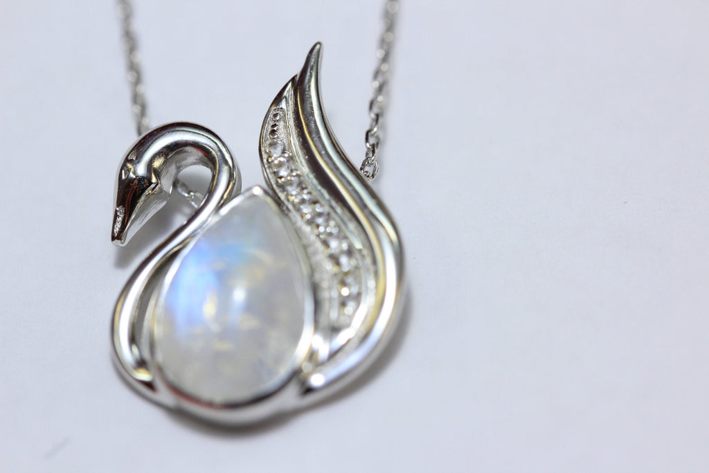 Edler 2,9 Carat  Mondlichttopas Schwanen Anhanger 925 Silber Collier Kette Zirkonia
