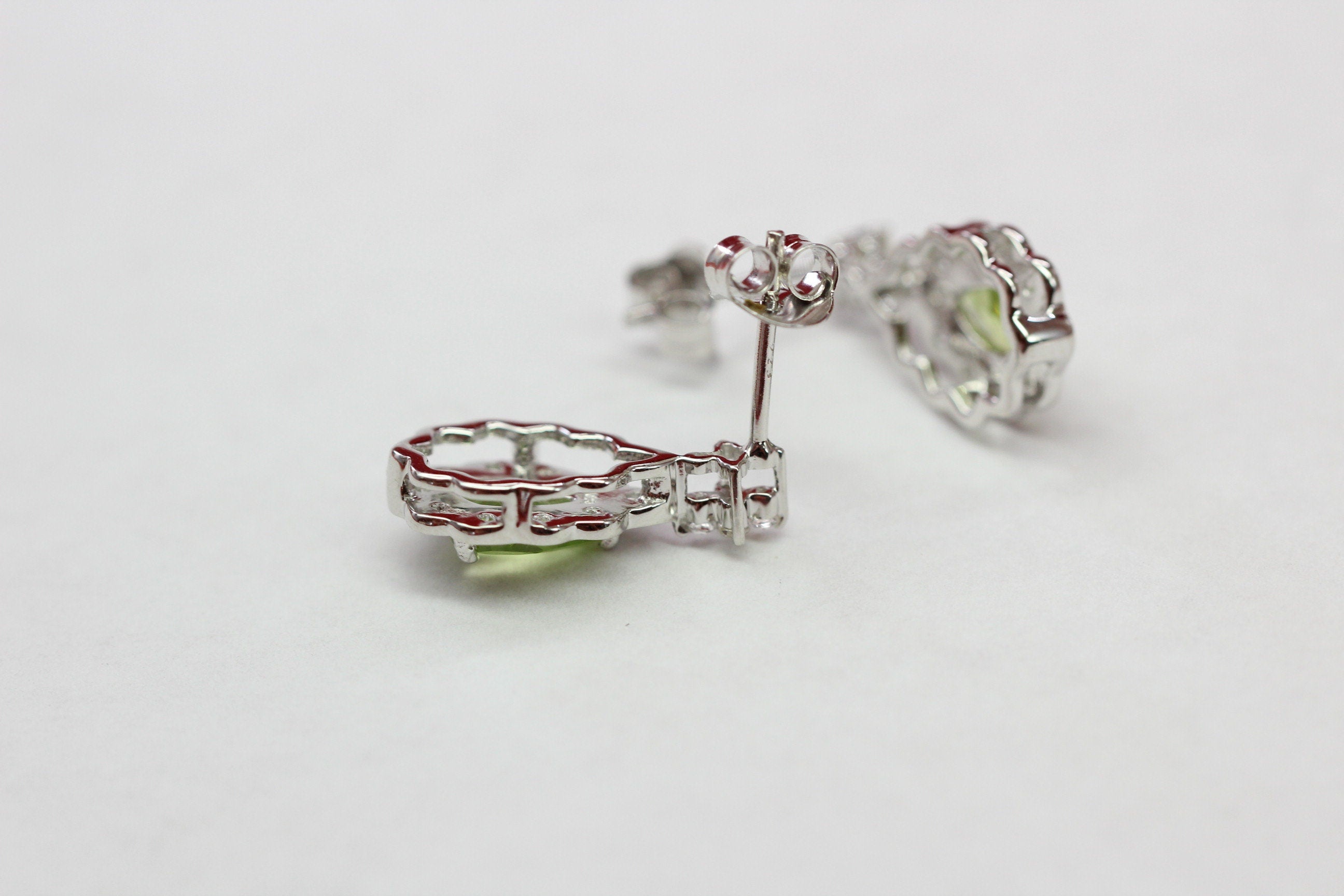 Edler 1,08 Carat Peridot weisstopas Ohrstecker 925 Silber maigraner Olivin Topas