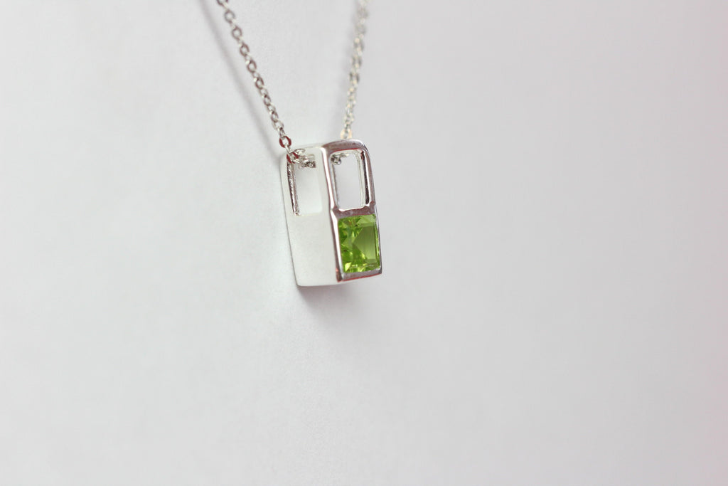 Design pur 0,6 Carat Peridot Anhanger 925 Silber Collier Kette Olivin Designschmuck