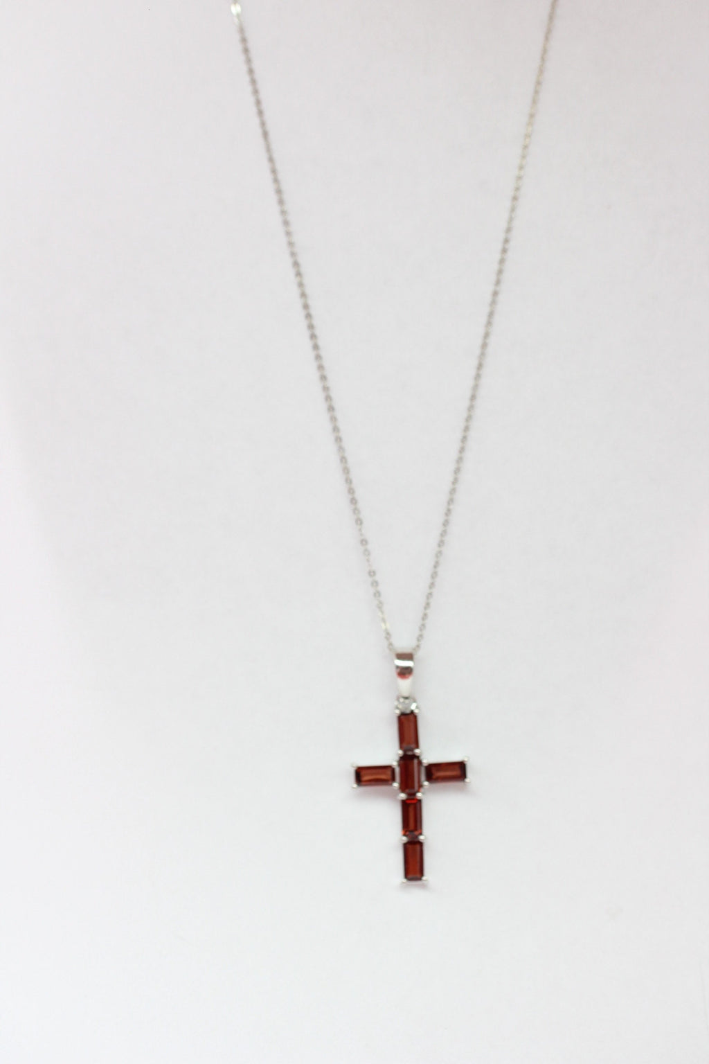 Edler 2,45 Carat Granat  Kreuz Anhanger 925 Silber Collier Kette blutroter Edelstein