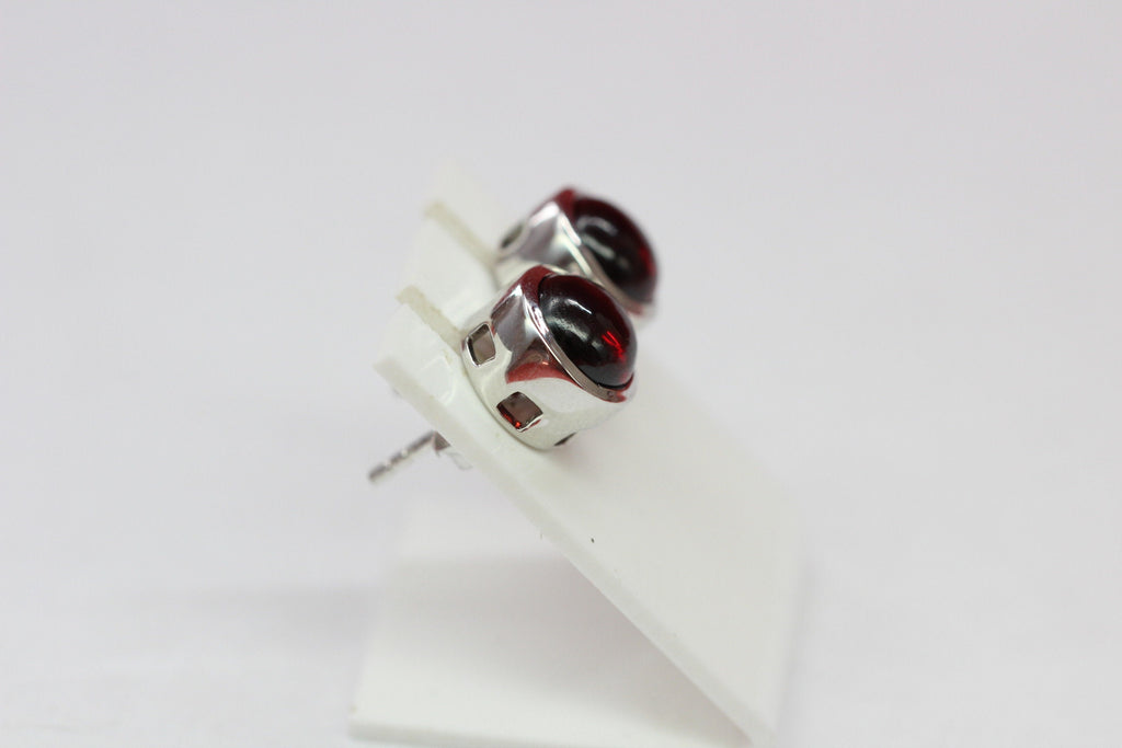 4,59 Carat Granat Cabochon Ohrstecker 925 Silber blutroter Edelstein Unisex