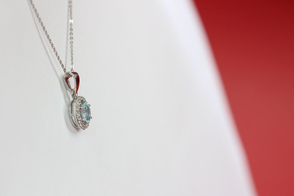 Edle 0,7 Carat Blautopas Anhanger 925 Silber Collier Kette Sky blue Topas himmelblau