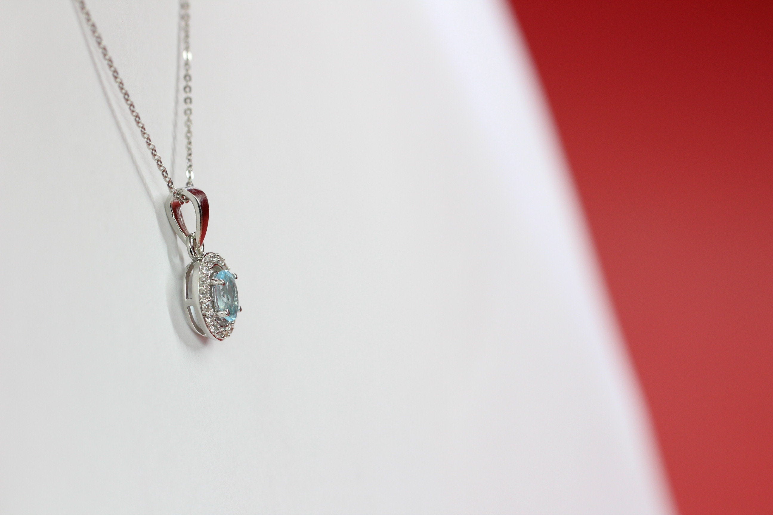 Edle 0,7 Carat Blautopas Anhanger 925 Silber Collier Kette Sky blue Topas himmelblau