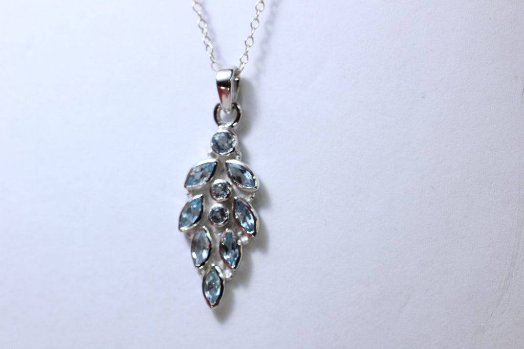 2,63 Carat Blautopas Designer Anhanger 925  Silber Collier Kette sky blue Topas