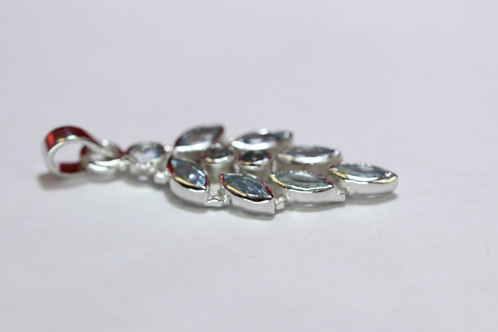 2,63 Carat Blautopas Designer Anhanger 925  Silber Collier Kette sky blue Topas