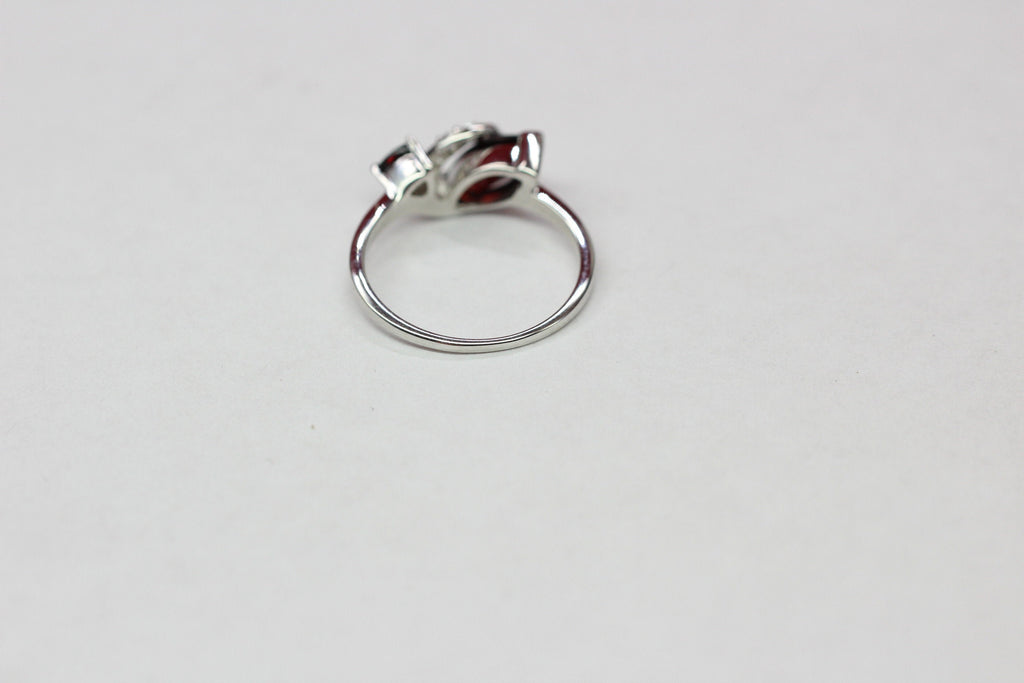 Edler ca 2,0 Carat Granat weisstopas Ring 925 Silber blutroter Granat Gr. 8 / 18 / 57