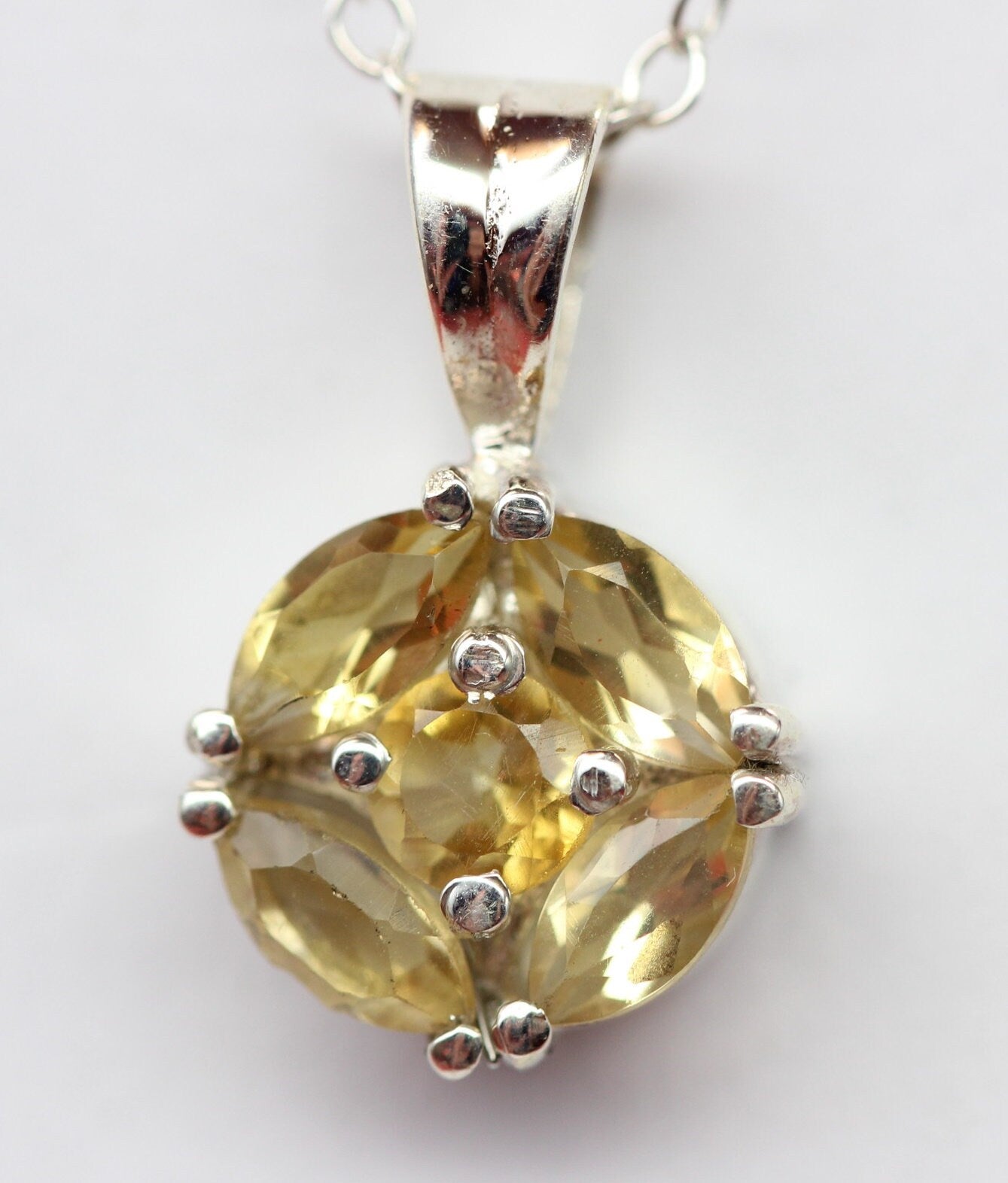 Edler 0,7 Carat Citrin Anhanger 925 Silbger Collier Kette gelbger Edelstein