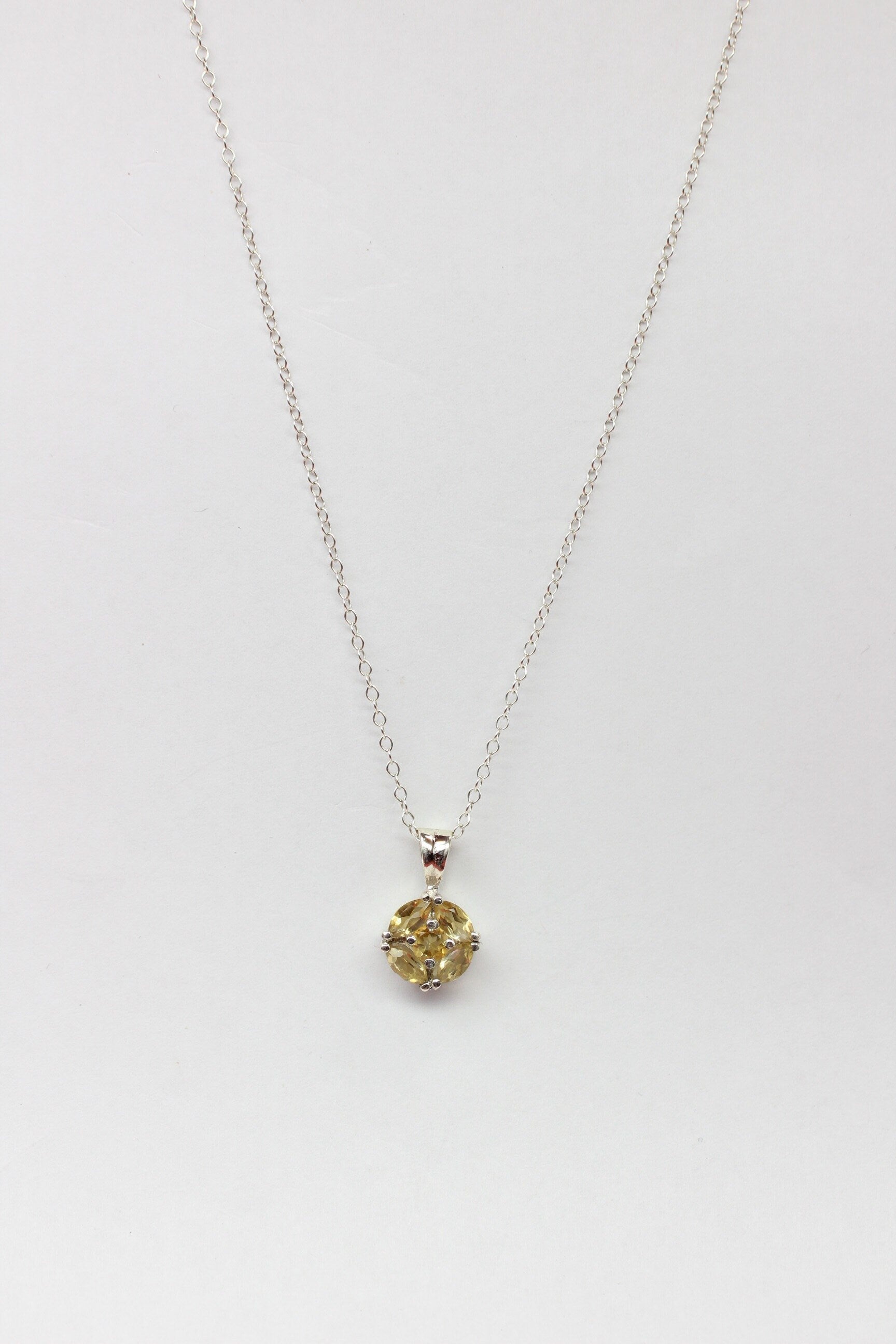 Edler 0,7 Carat Citrin Anhanger 925 Silbger Collier Kette gelbger Edelstein