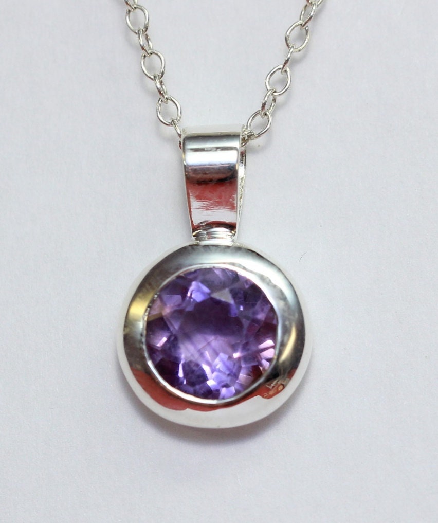 Edler 1,5 Carat Amethyst Anhanger 925 Silber Collier Kette violetter Edelstien