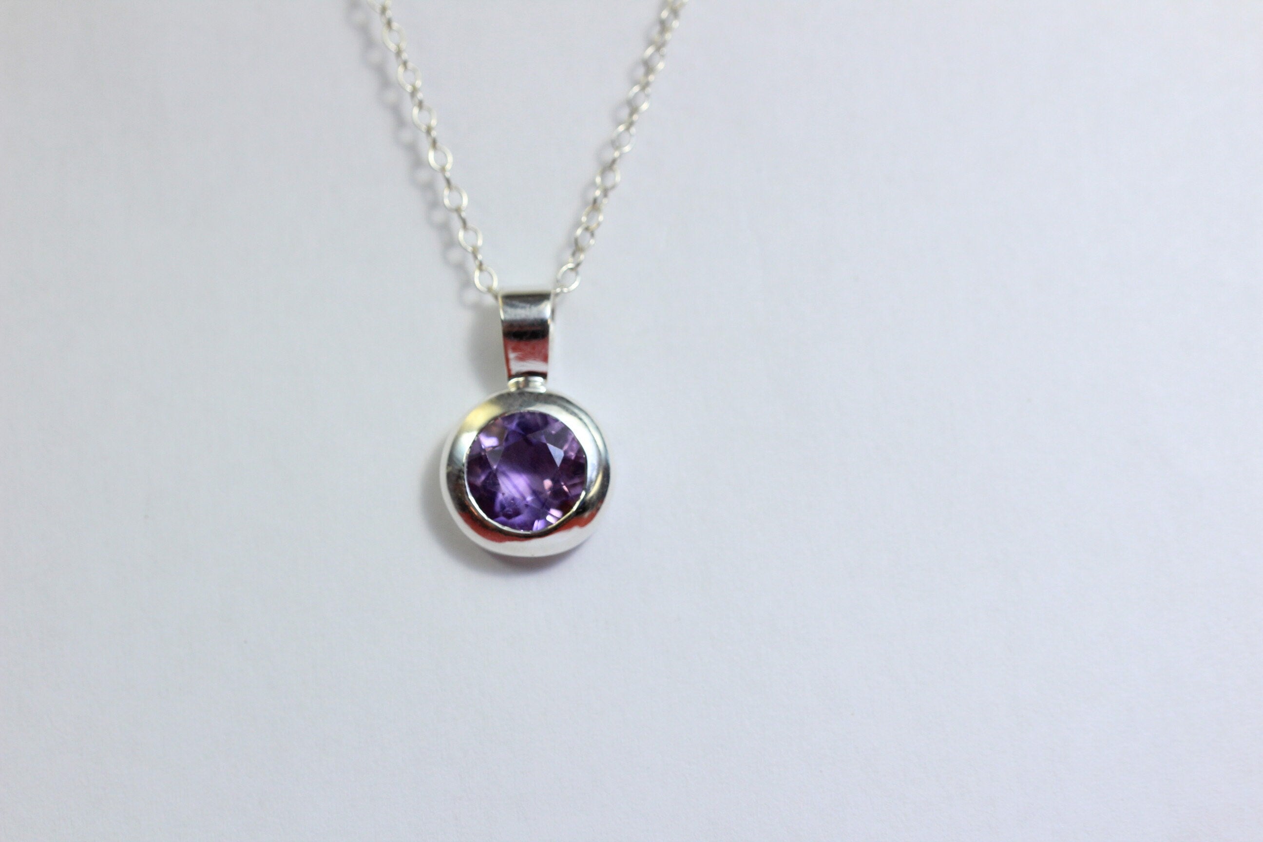Edler 1,5 Carat Amethyst Anhanger 925 Silber Collier Kette violetter Edelstien