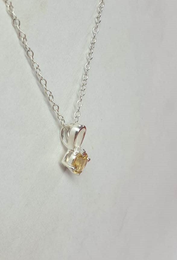 Edler 0,36 Carat Citrin Anhanger 925 Silber Collier Kette hellgelber Edelstein