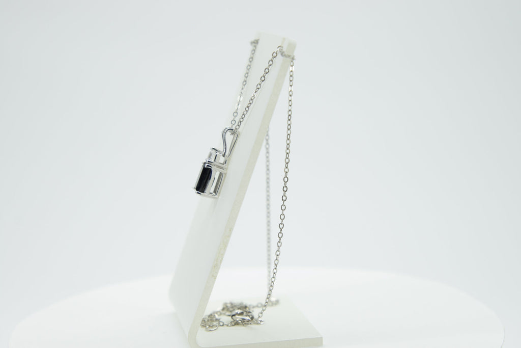 Edler 1,65 Carat schwarzer Spinell Anhanger 925 Silber Collier Kette  Edelstein