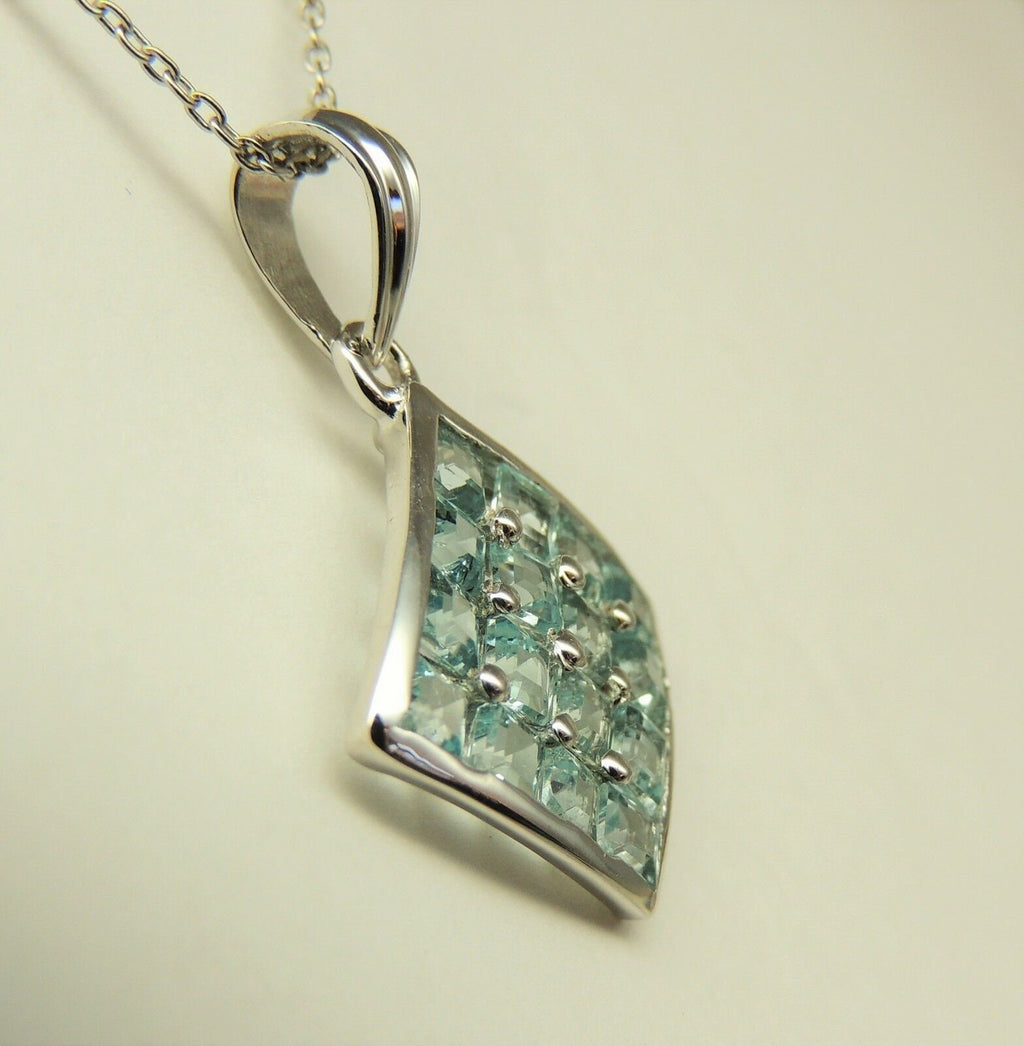 3,04 Carat Designer Anhanger Blautopas 925 Silber  Top Collier Kette
