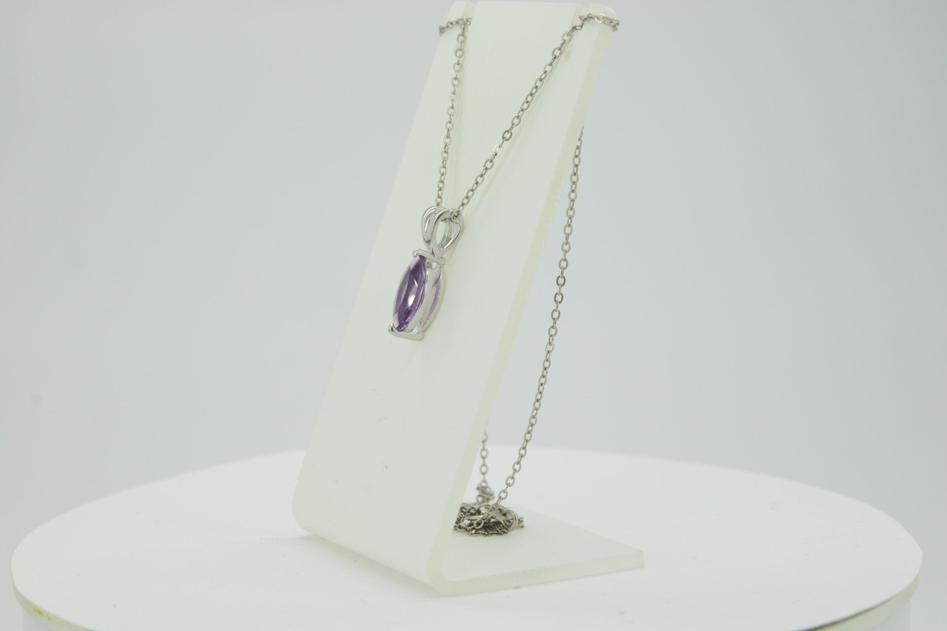 0,83 Carat Amethysst Anhanger 925 Silber CollierKette violetter Edelstein Top