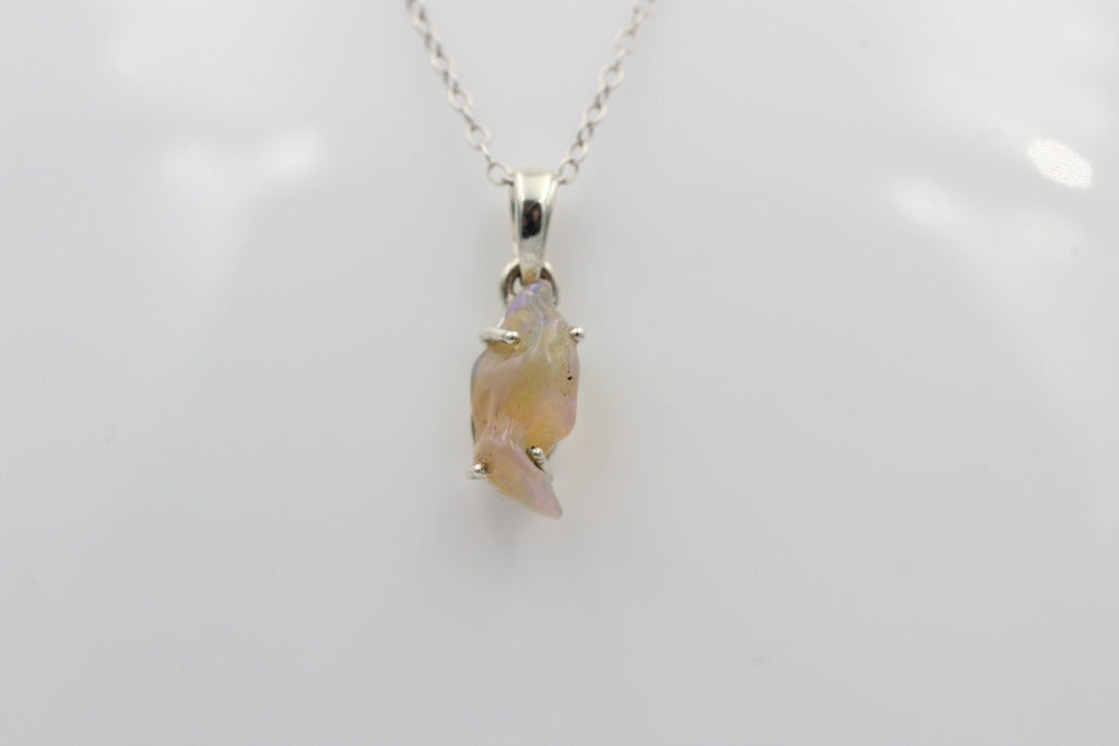 7,1 Carat Äthiopischer Opal Rohstein 925 Silber Anhänger Collier Kette Welo Opal
