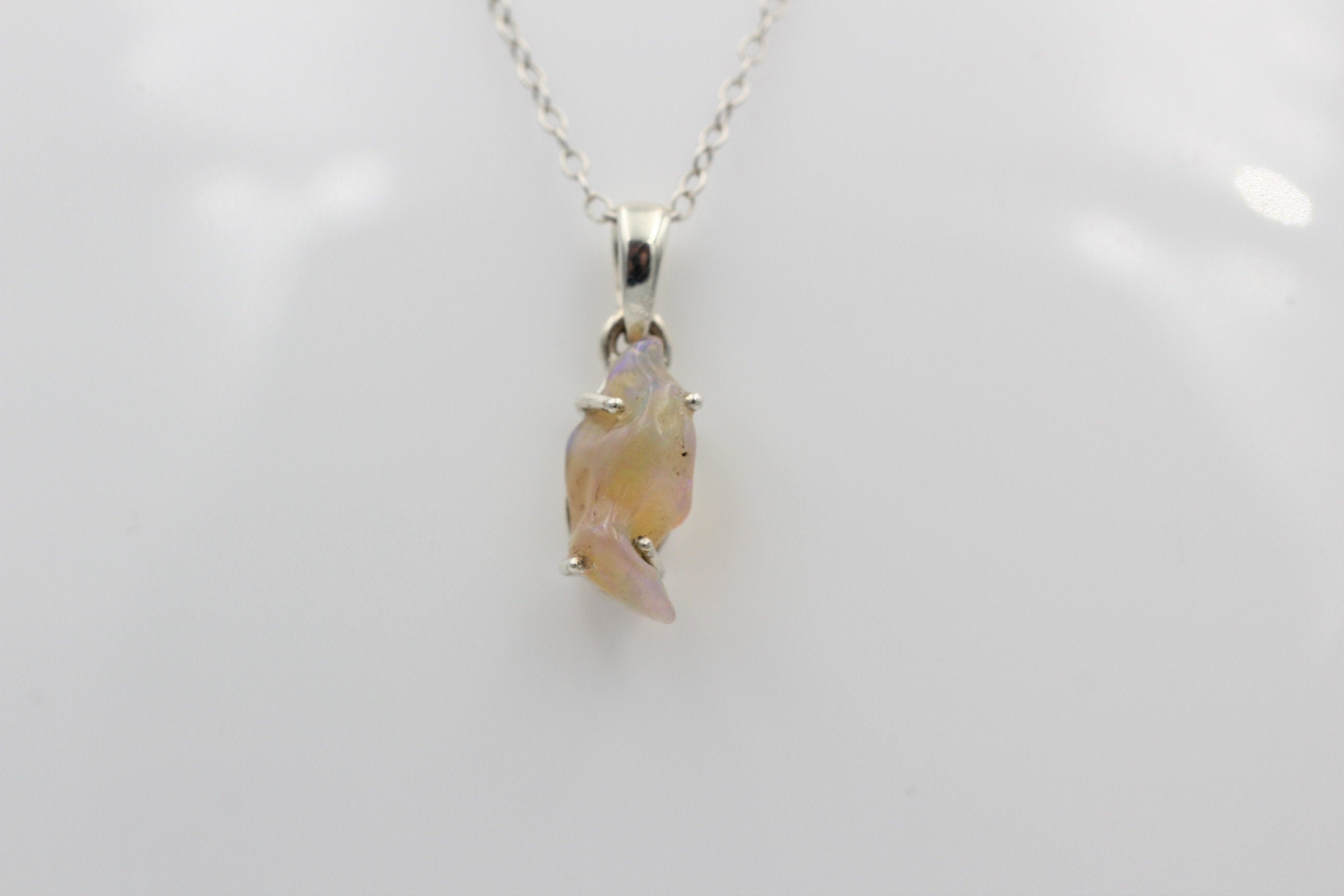 7,1 Carat Äthiopischer Opal Rohstein 925 Silber Anhänger Collier Kette Welo Opal