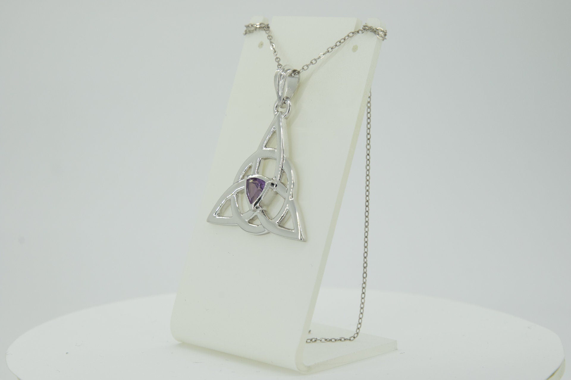 0,8 Carat Blautopas Anhanger keltischen Knotenmuster 925 Silber Unendlichkeit