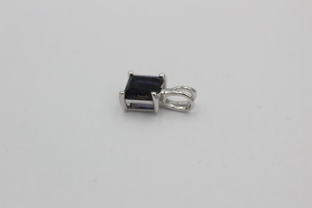 1;0 Carat Iolith Anhänger 925 Silber Collier Kette Wassersaphir Luchssaphir