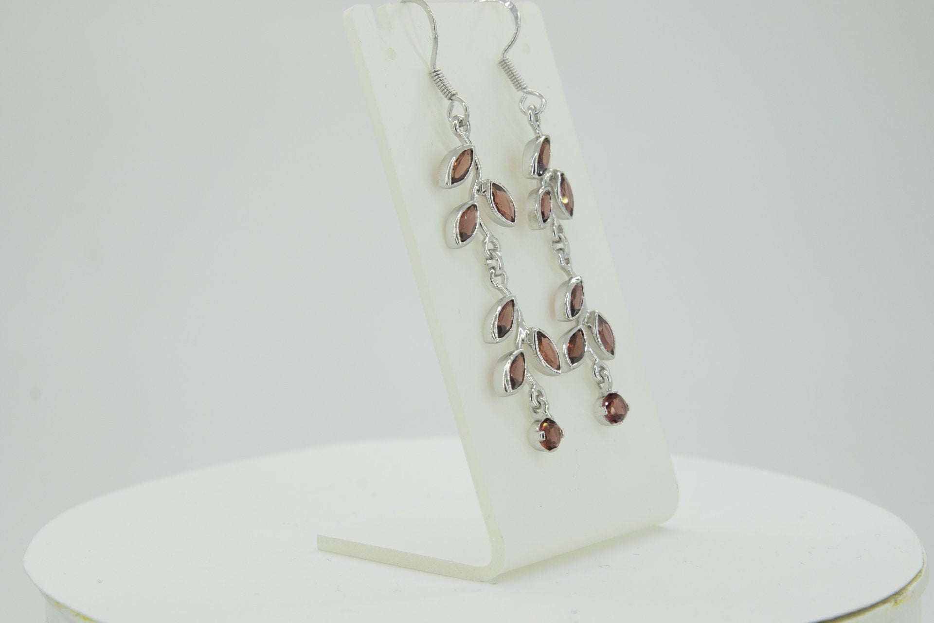Edle florale 3,6 Carat GranatOhrhanger 928 Silber romantische Ohrhanger Edel