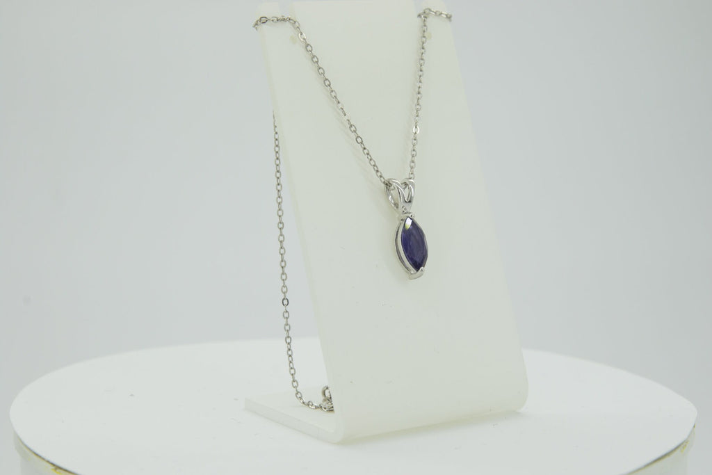 0,83 Carat Iolith Anhanger 925 Silber CollierKette Wassersaphir Luchssaphir