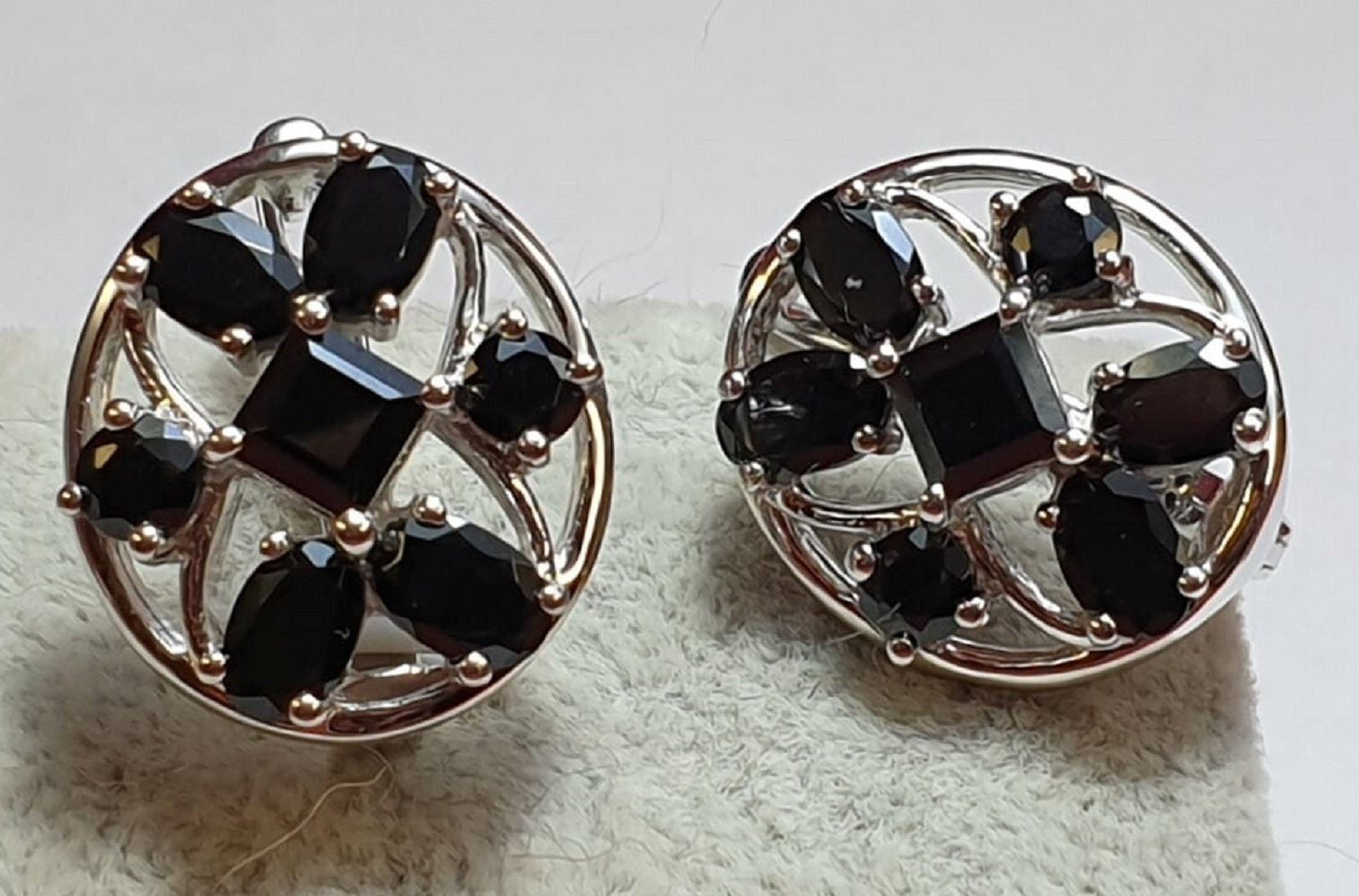 Design pur 7,4  Carat schwarzer Spinell Ohrschmuck 925 Silber Ohrstecker Ohrring