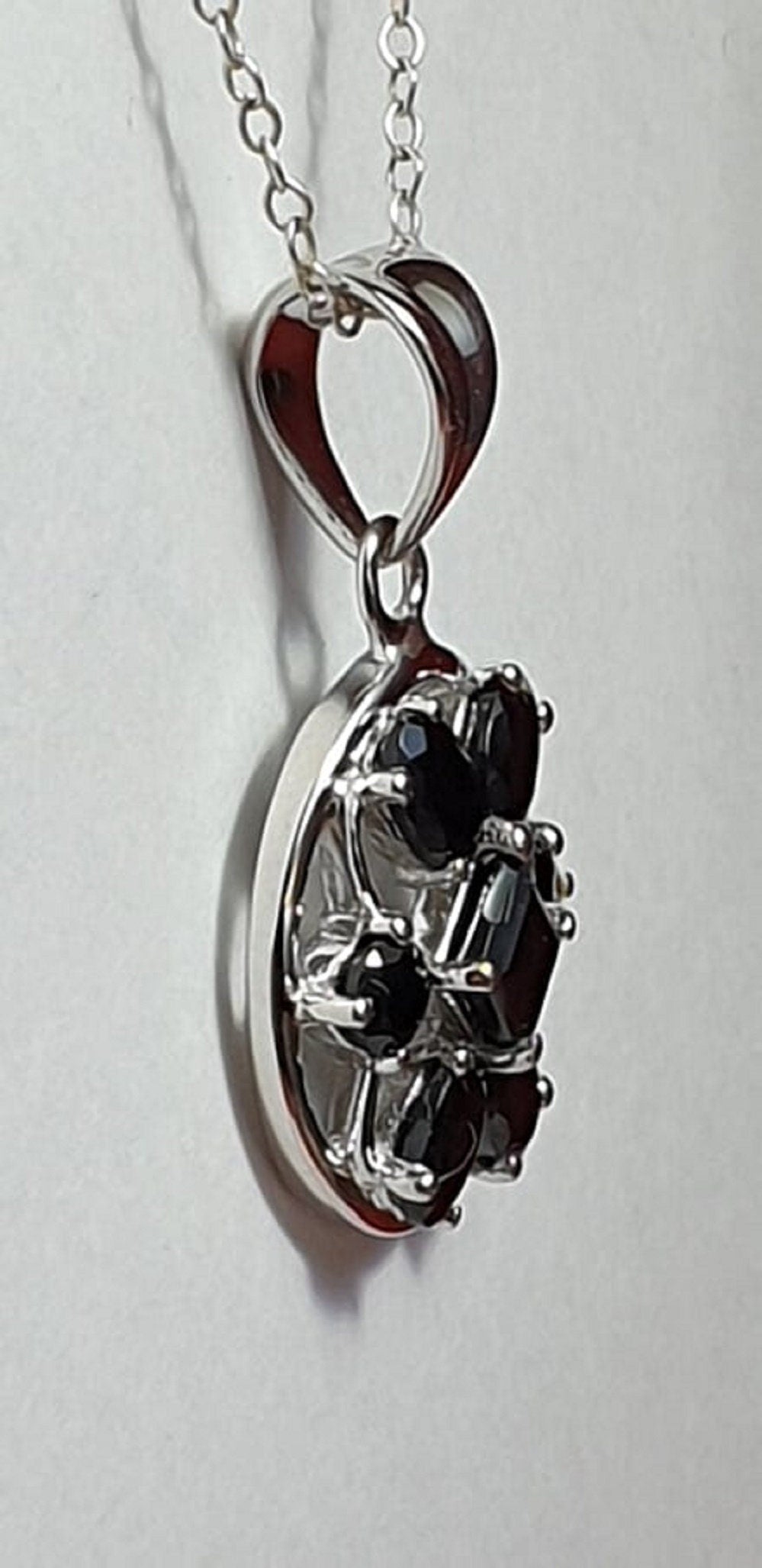 Design pur 3,9 Carat schwarzer Spinell Anhanger 925 Silber Collier  Kette Edel