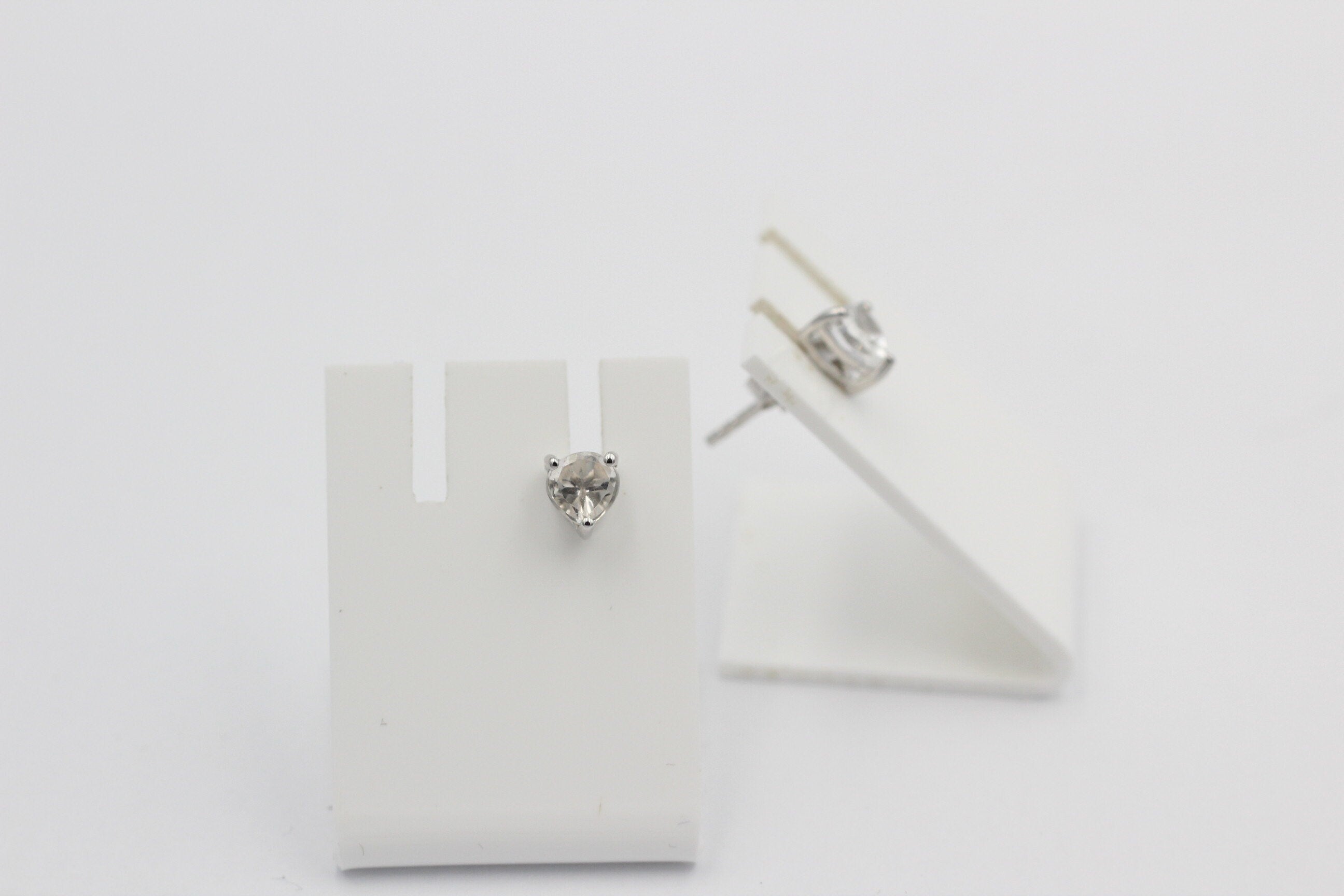 0,9 Carat Weiatopas Herz Ohrstecker 925 Silber Herzohrstecker weiaer Topas