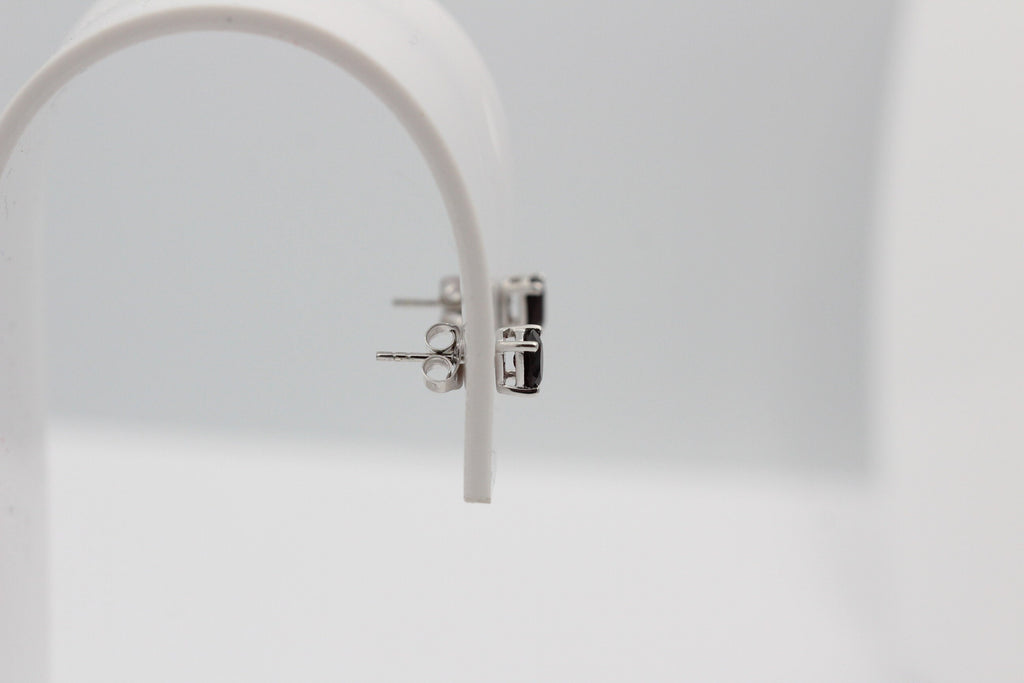 Edle 1,0 Carat Granat Ohrstecker 925 Silber Ohrring Ohrschmuck blutroter Stein