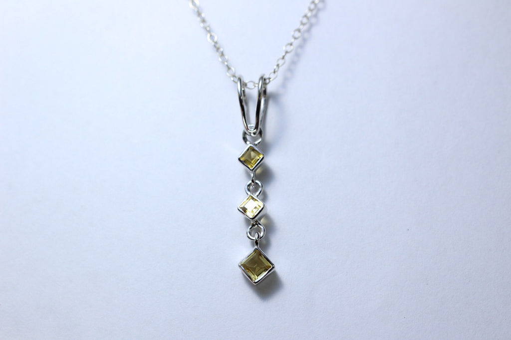 Edler 0,69 Carat Citrin Anhanger 925 Silber Collier  zitronengelber Edelstein