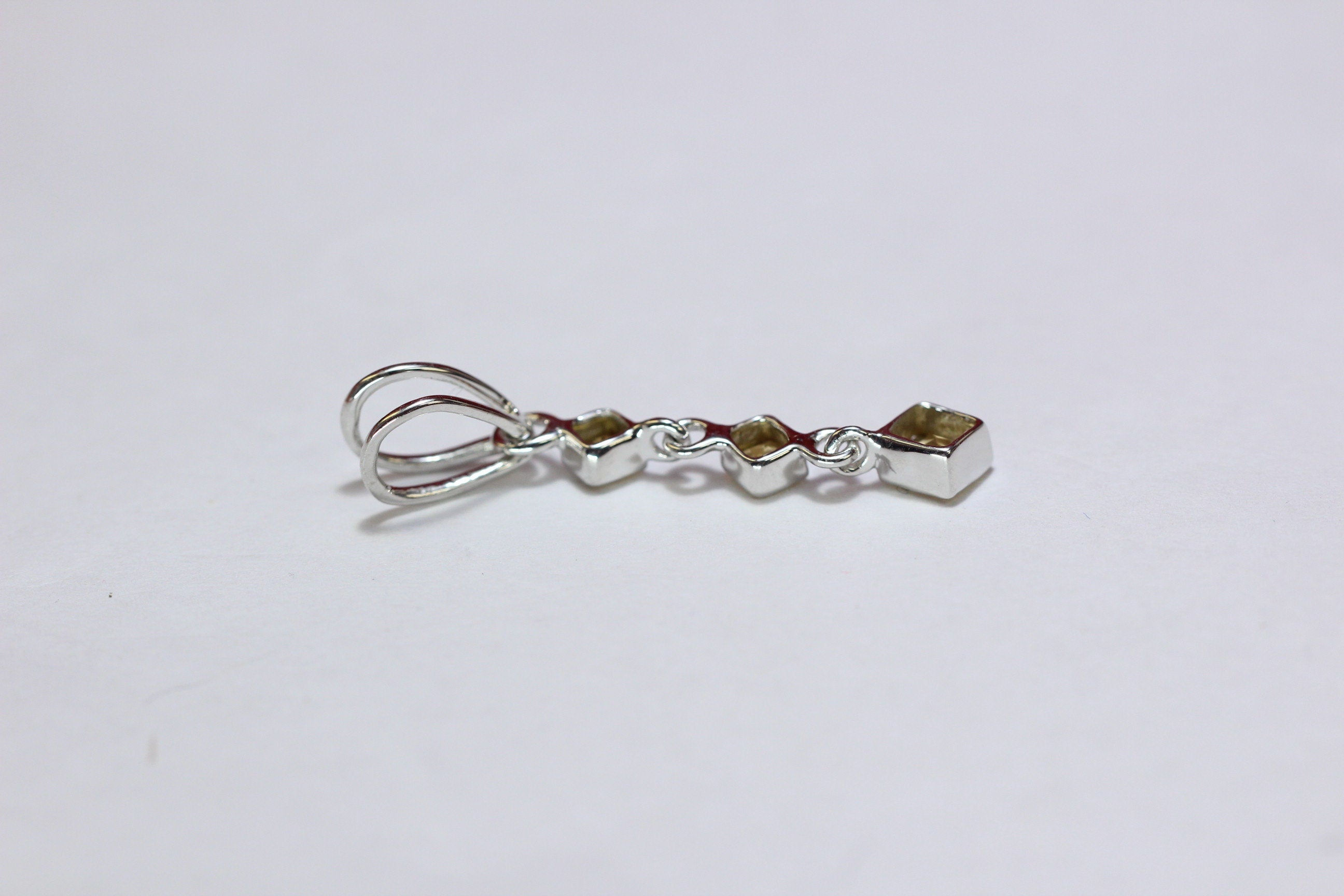 Edler 0,69 Carat Citrin Anhanger 925 Silber Collier  zitronengelber Edelstein