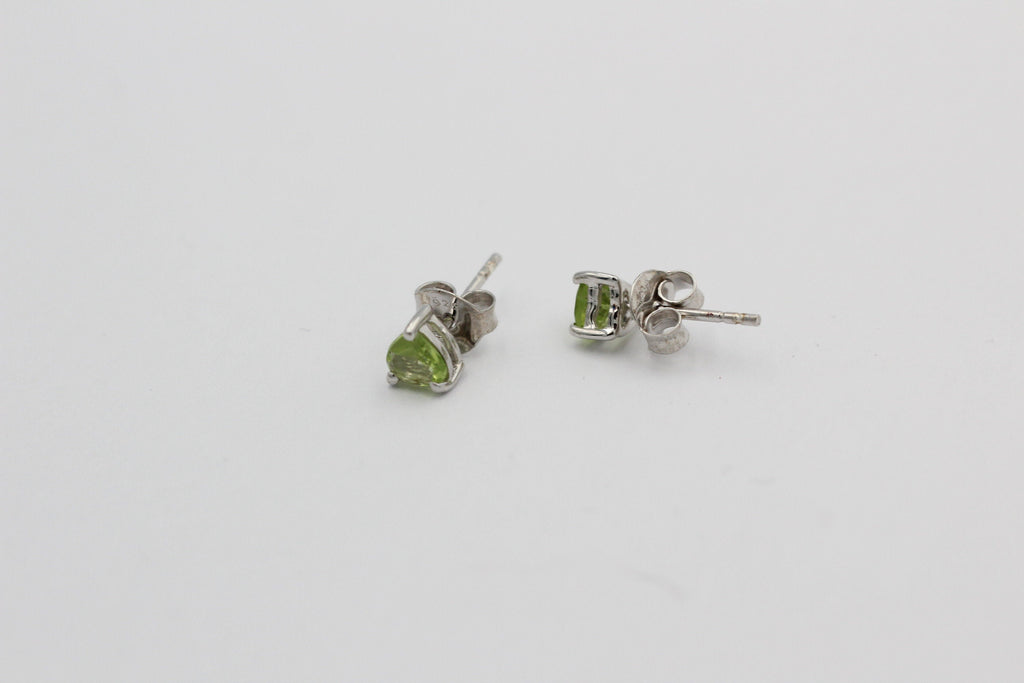 1,8  Carat Peridot Herz Ohrstecker 925 Silber Herzohrstecker maigraner Edelstein