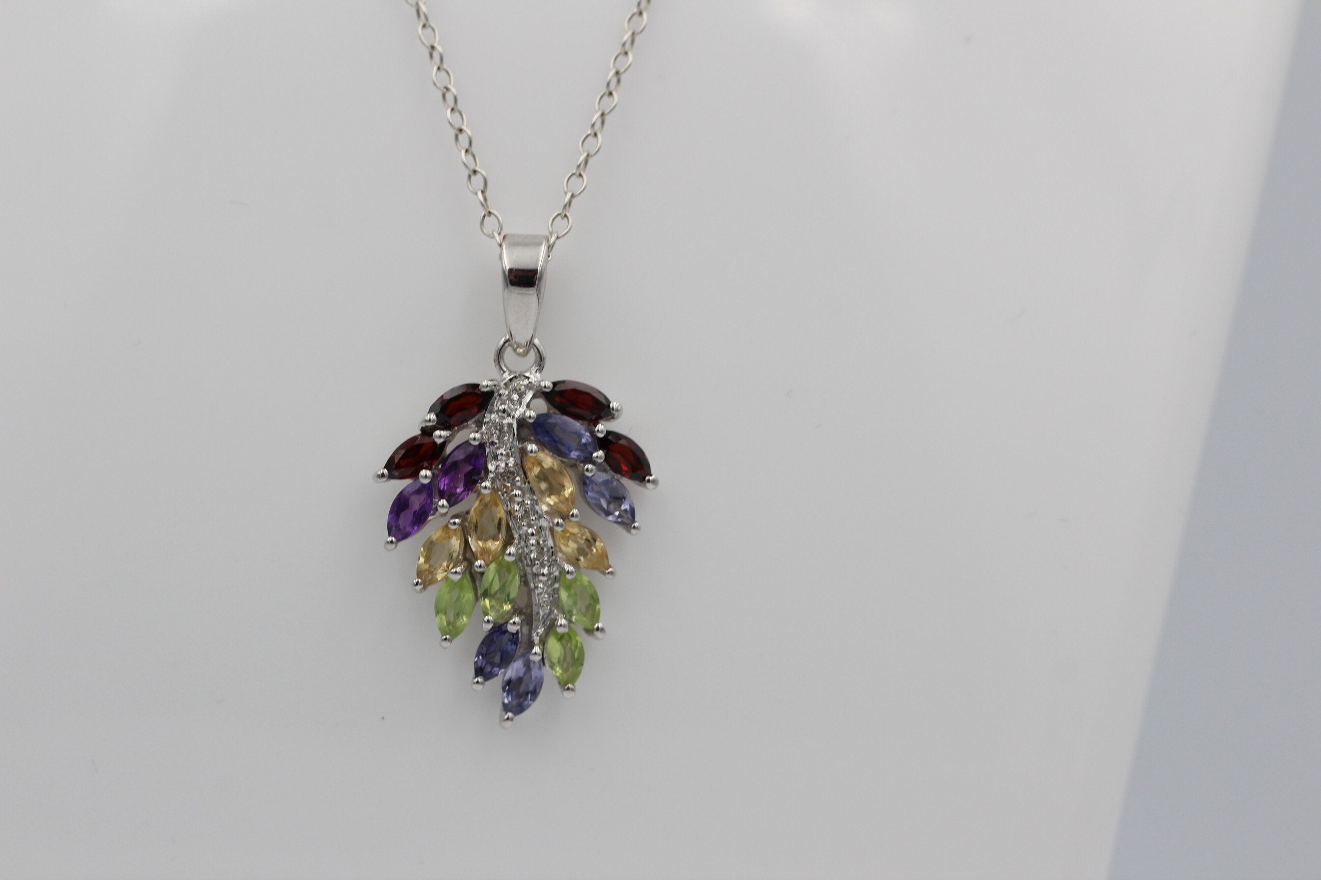Edler 2,85 Carat Multi Edelstein Anhänger 925 Silber Collier Kette Schmuck