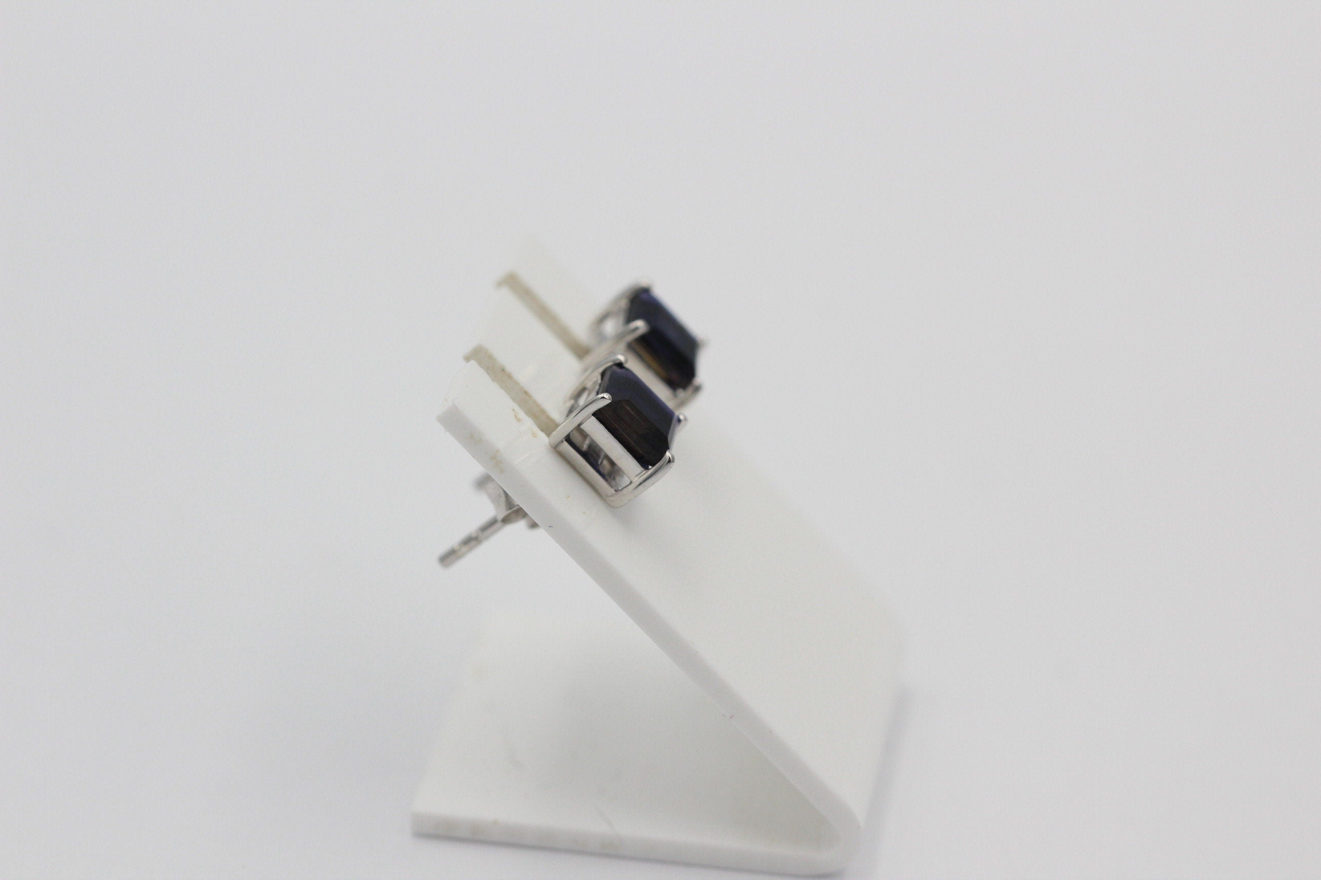 2,0 Carat Iolith  Ohrstecker 925 Silber Wassersaphir  Edelsteinschmuck Top