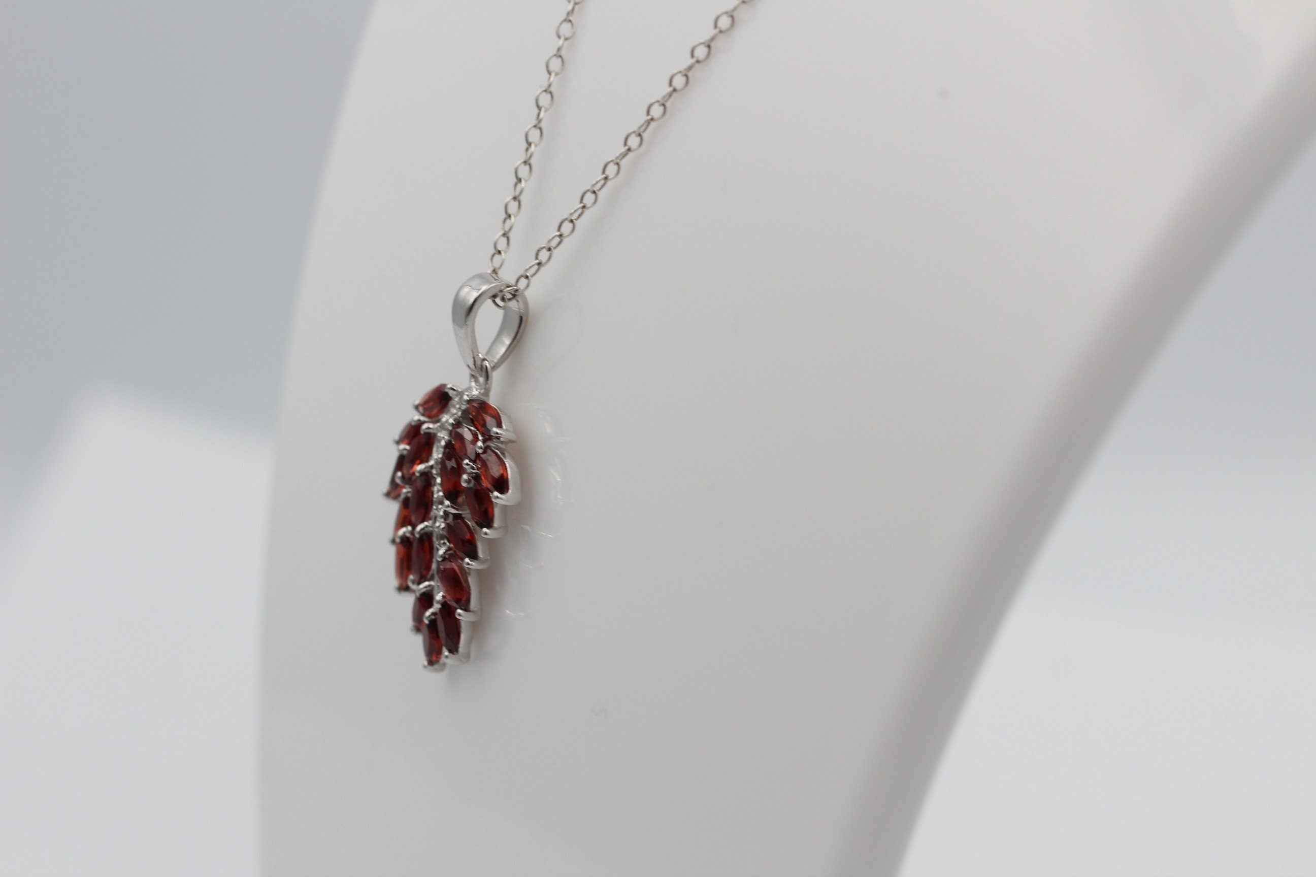 Edler 3,1 Carat Granat Weißtopas Anhänger 925 Silber Collier Kette Top Edel