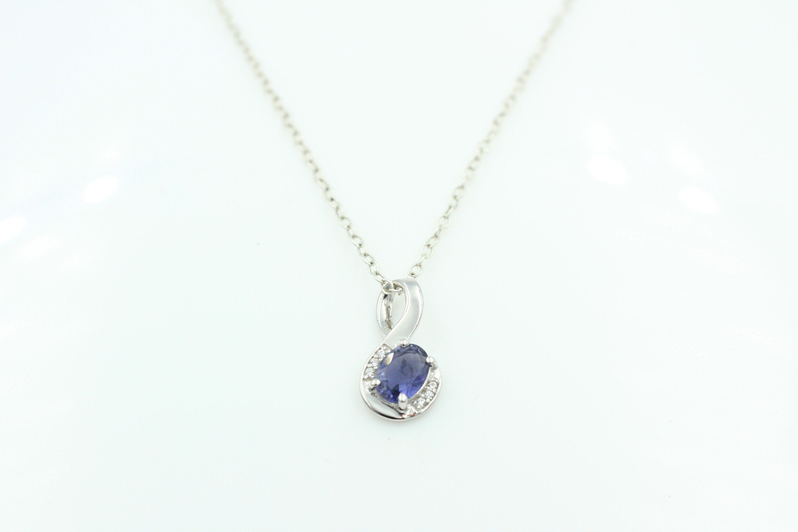 1,12 Carat Iolith Anhänger 925 Silber Collier Kette mit Zirkonia Top Edel