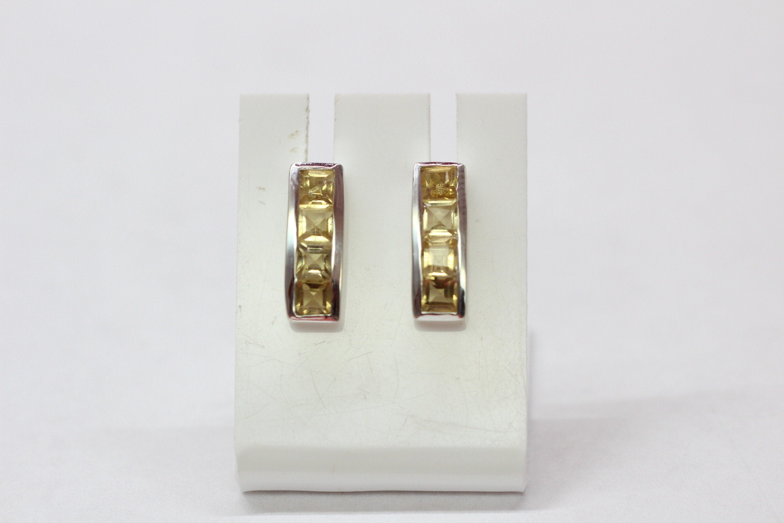 Edler 0,6 Carat Citrin Ohrstecker 925 Silber Ohrring gelber Edelstein Ohrschmuck