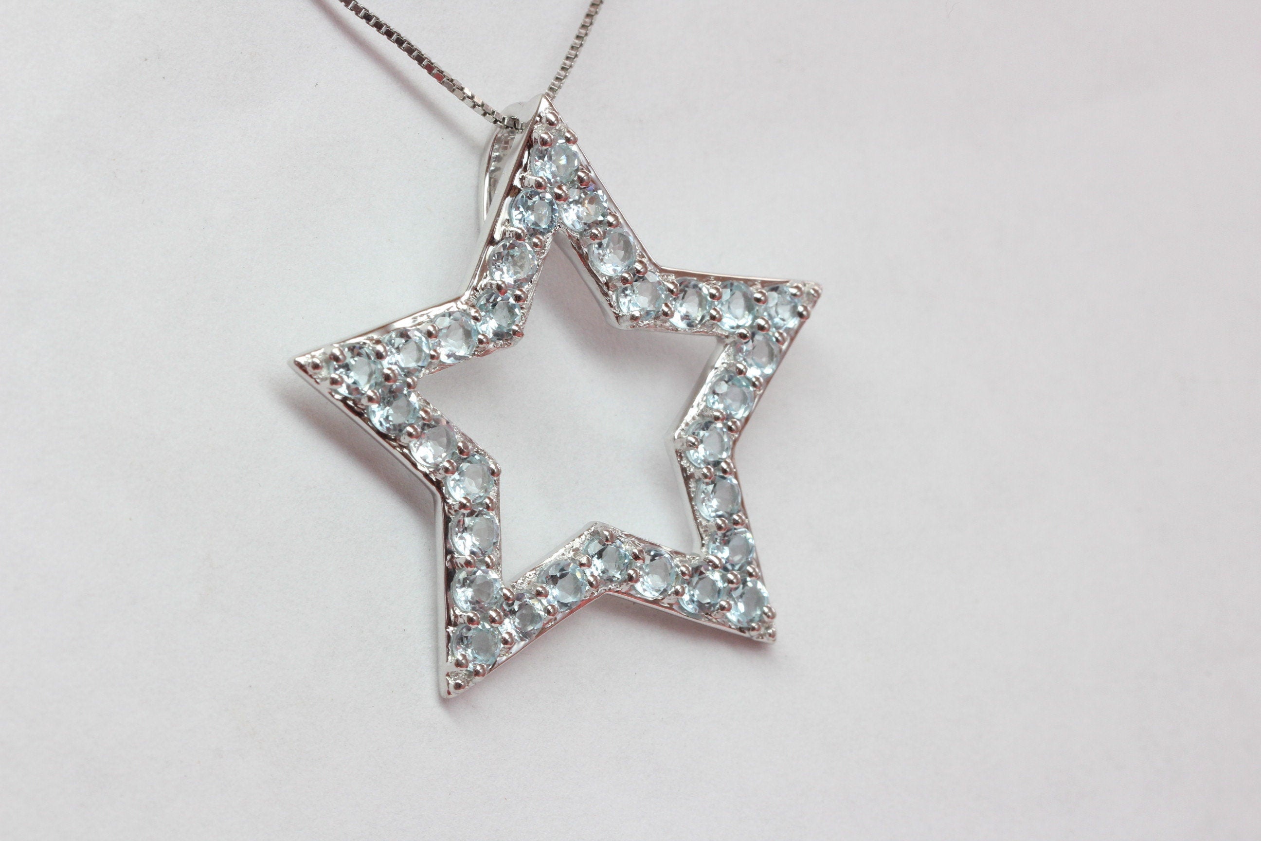 Edler 1,80 Carat Blautopas Stern Anhanger 925 Silber Collier Kette sky blue Topas