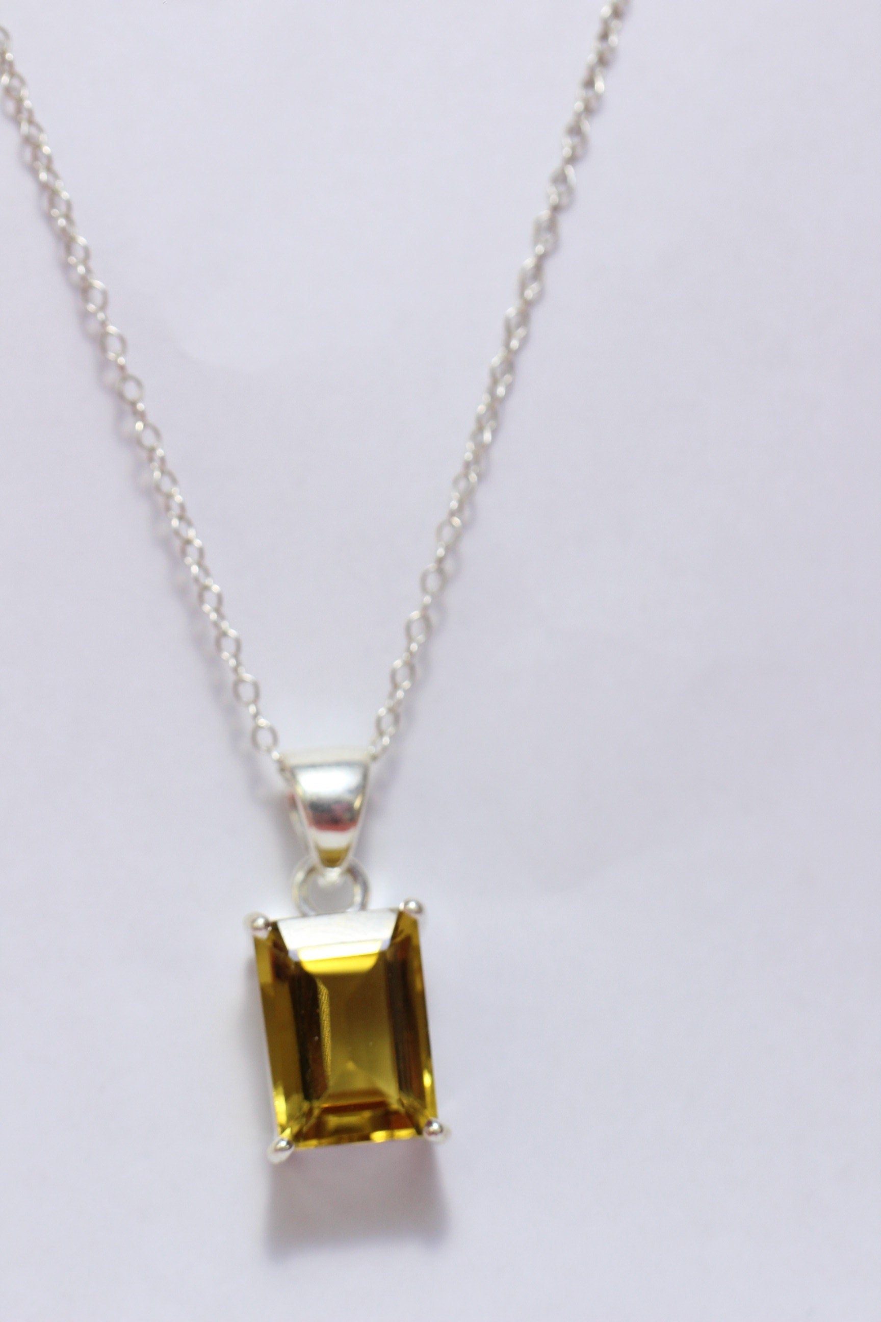 Edler 7,0 Carat Honigquarz Anhanger 925 Silber Collier Kette Quarz Top Edelstein