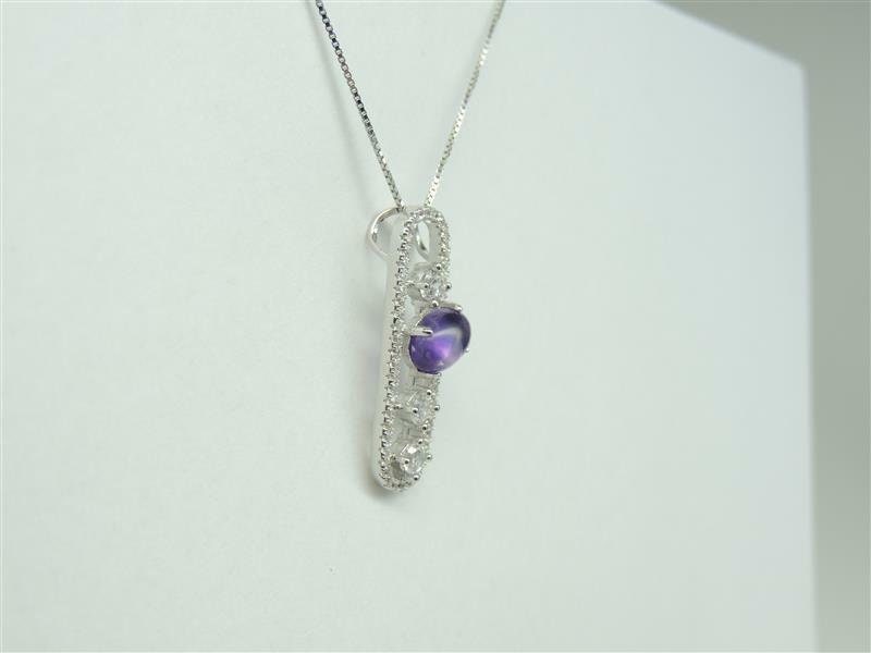 Edler 0,8 Carat Amethyst Anhänger 925 Silber Cabochon mit Zirkonia