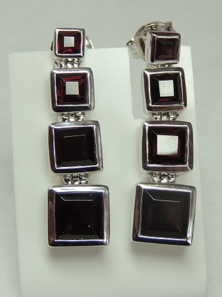 Edler 5,40 Carat Granat Ohrstecker 925 Silber Ohrring blutroter Edelstein