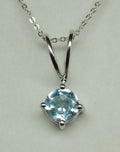 Edler 0,95 Carat Blautopas Anhanger 925 Silber Collier Kette himmelblauer Topas