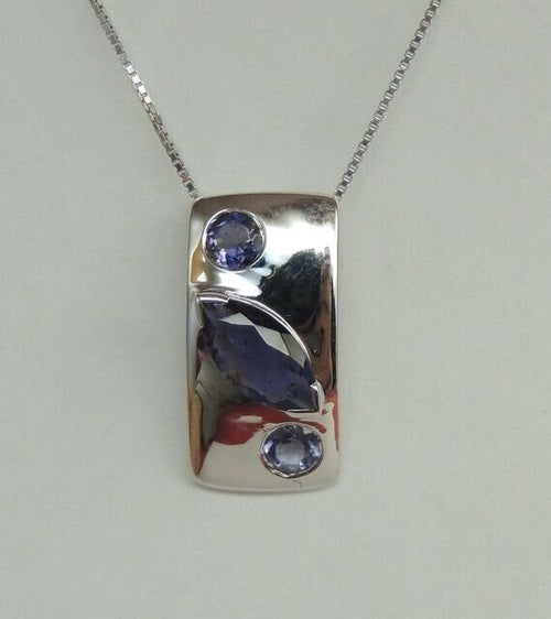 1,3 Carat Iolith Designer Anhanger 925 Silber Collier Kette Wassersaphir Luchssa