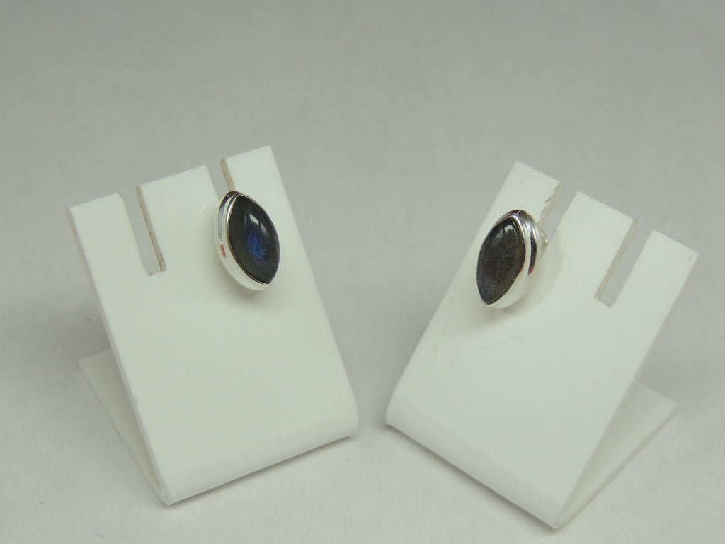 Edle 1.9 Carat Cabochon Labradorit Ohrstecker 925 Silber Unisex irrisierender Edelstein